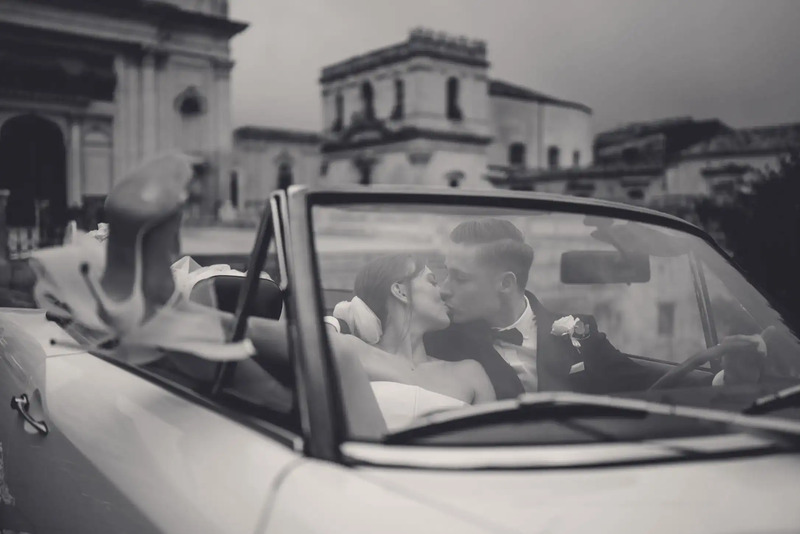 Intimate wedding ceremony captured in Southern Italy